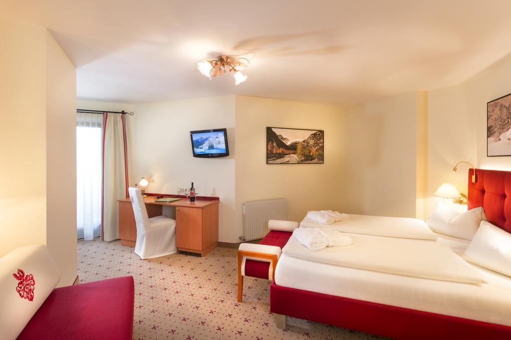 Hotel Zum Jungen Romer Radstadt Chambre photo