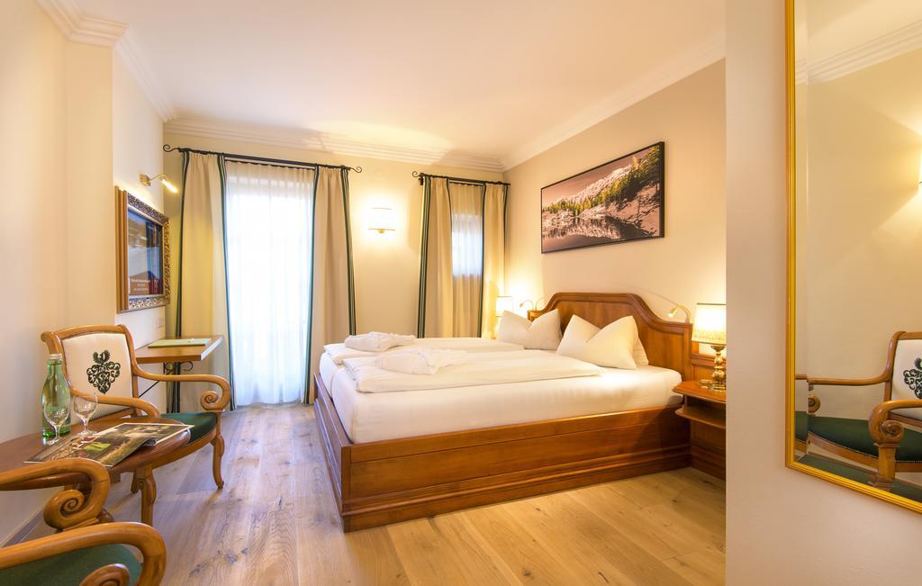 Hotel Zum Jungen Romer Radstadt Chambre photo